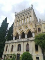 Die Fassade der Schloss-Villa, Isola del Garda