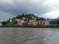 Der Blick auf das Stadtviertel Borgo Trento in Verona