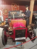 Besichtigung des Motormuseums in Motala