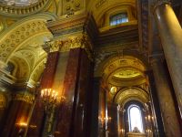Budapest: in der St. Stephans Basilika