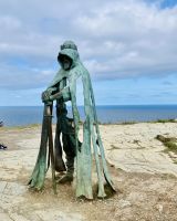 Südengland, Tintangel Castle, Skulptur „Gallo“ - The Power