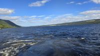 mit dem Boot auf dem Loch Ness unterwegs