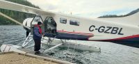 92 auf zum optionalen Rundflug per Wasserflugzeug