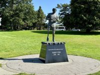 12. Tag – Victoria bis Vancouver – Terry Fox Monument im Beacon Hill Park in Victoria