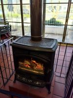 Zur Mittagspause setzten wir uns lieber doch an den Kamin