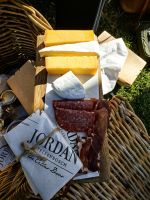 Liebevoll gepackter Picknickkorb