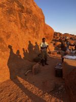 Sundowner in der Wüste mit Gabriel und Werner