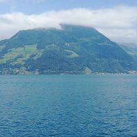 Der Rigi im Nebel