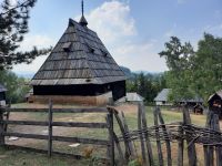 Museumsdorf Sirogojno in Serbien