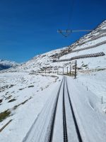 Fahrt mit dem Glacier-Express... - von Andermatt nach Disentis (Auffahrt zum Oberalppass)