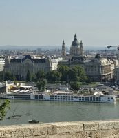Burgpalast Budapest - Blick zum Stadtteil Pest 2