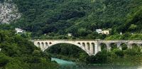 Solkanbrücke bei Goriska Brda, größte Steineisenbahnbrücke der Welt