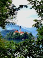 Insel mit Marienkirche im Bleder See