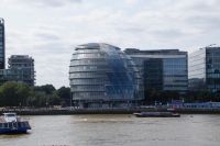 das schon wieder aufgegebene, erst 2006 eröffnete Raushaus