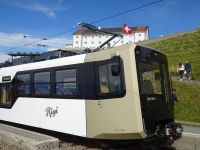 ... moderner Triebwagen nach Vitznau...