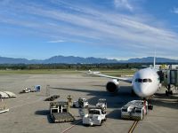 19. Tag – Heimreise – Blick vom Flughafen in Richtung Grouse Mountain