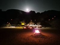 Tag 8 - Wüstendinner - Mondaufgang