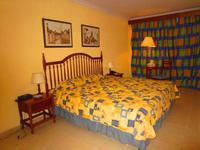 Zimmerbeispiel im Hotel Brisas del Mar in Trinidad