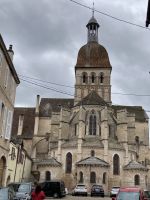 Burgund vom Feinsten - Die Kollegiatskirche von Beaune