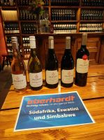 Weinverkostung im Weingut Delheim (Südafrika)