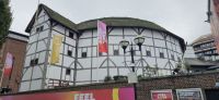 Shakespeare' s Globe Theater 