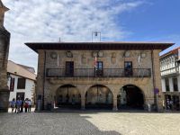 Nordspanien, Comillas Rathaus