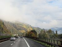 Erste Sonnenstrahlen vor der österreichischen Grenze