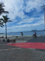 Strand Ipanema mit Statue des Sängers Tom Jobim (The Girl from Ipanema)