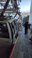 Santorin: Mit der Seilbahn zum Hafen von Thira