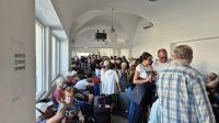 Santorin: im Fährterminal