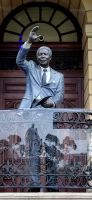 62 Nelson Mandela Statue am Rathaus in Kapstadt