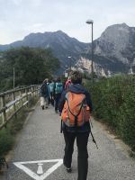 Wanderreise am Gardasee 13.10.24 zur Schiffsanlegestelle Torbole