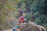 Die zwei sind noch längst nicht geschafft. Sie genießen den Ausblick