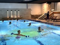 Aqua-Fitness in der Reisegruppe
