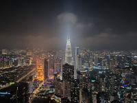  Malaysia. Kuala Lumpur. Nächtlicher Blick vom Fernsehturm