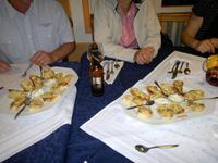 Hmmm lecker. Deftiges Knoblauchbrot zum Abendbrot.