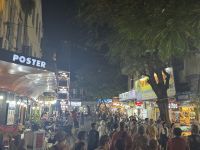 ...nächtlicher Spaziergang zum Restaurant in Hanoi (4)