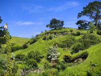 Um die perfekten Hügel zu finden, flog der Produzent extra mit dem Hubschrauber über das Gelände