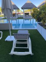 Der Pool vorm Hotelzimmer