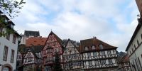 Tag 3 Blick auf Fachwerkhäuser am Schnatterloch Miltenberg 
