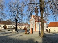 2. Tag – Silvesterausflug – Winterspaziergang durch das Barockdorf Holašovice