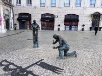 Denkmal für die Handwerker der Mosaike am Praca dos Restauratores