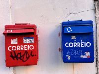 Briefkästen in Lissabon