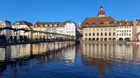 Das Rathaus und das Pfisterhaus