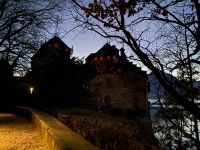 Schloss mit roten Augen