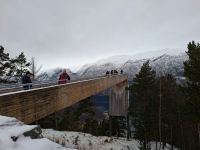 Stegasteinen mit gutem Blick über den Fjord