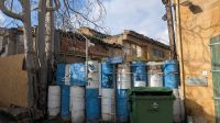 Grenzwall der griechischen Seite in der geteilten Hauptstadt