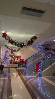 Weihnachtliche Dekoration im Hotel