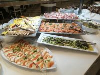 Festliches Abendessen am Heiligen Abend