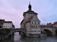 Altes Rathaus Bamberg, im Wasser der Regnitz gebaut